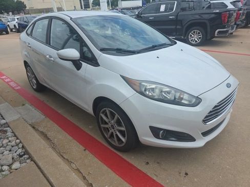 Used 2019 Ford Fiesta SE w/ Equipment Group 201A FWD image 6