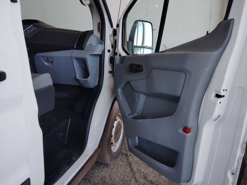Used 2019 Ford Transit 250 148 Medium Roof RWD image 10