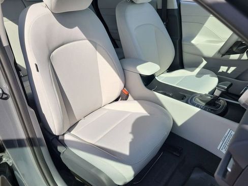 New 2026 Hyundai Kona SE image 17