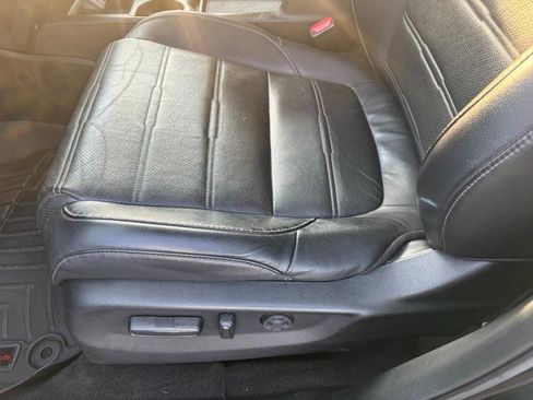 Used 2019 Honda CR-V EX-L image 16