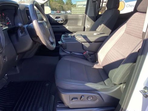 Used 2023 Chevrolet Silverado 1500 Custom image 14