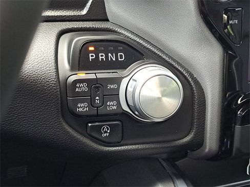 Used 2025 RAM 1500 Laramie image 18