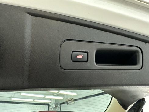 Used 2018 Acura MDX FWD w/ Advance & Entertainment image 22