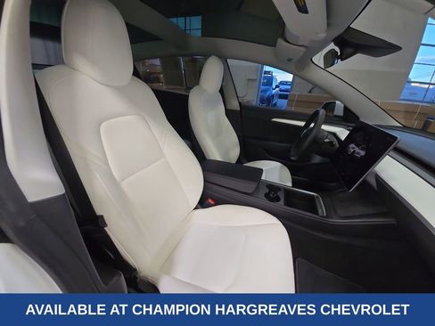 Used 2022 Tesla Model 3 Long Range image 36