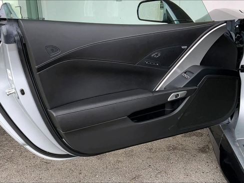 Used 2016 Chevrolet Corvette Z06 w/ 3LZ Preferred Equipment Group image 20