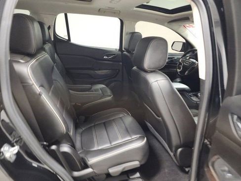 Used 2021 GMC Acadia Denali w/ Denali Technology Package image 18