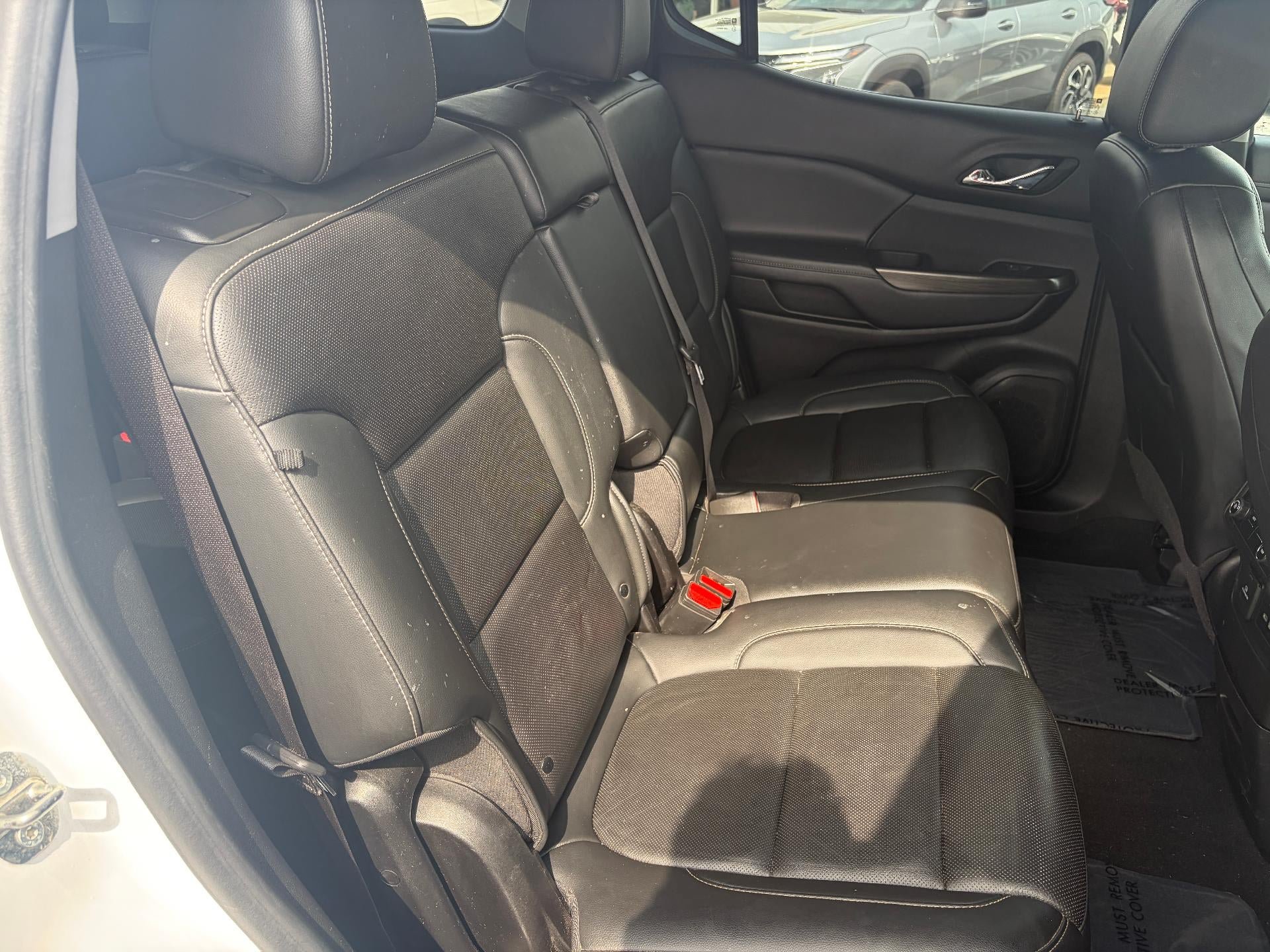 Used 2023 GMC Acadia SLT FWD image 39