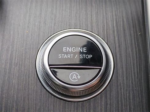 Used 2022 Mercedes-Benz C 300 4MATIC Sedan w/ Exclusive Trim Package image 26