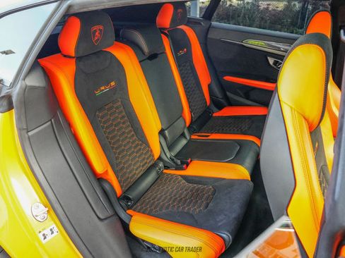 Used 2022 Lamborghini Urus image 39