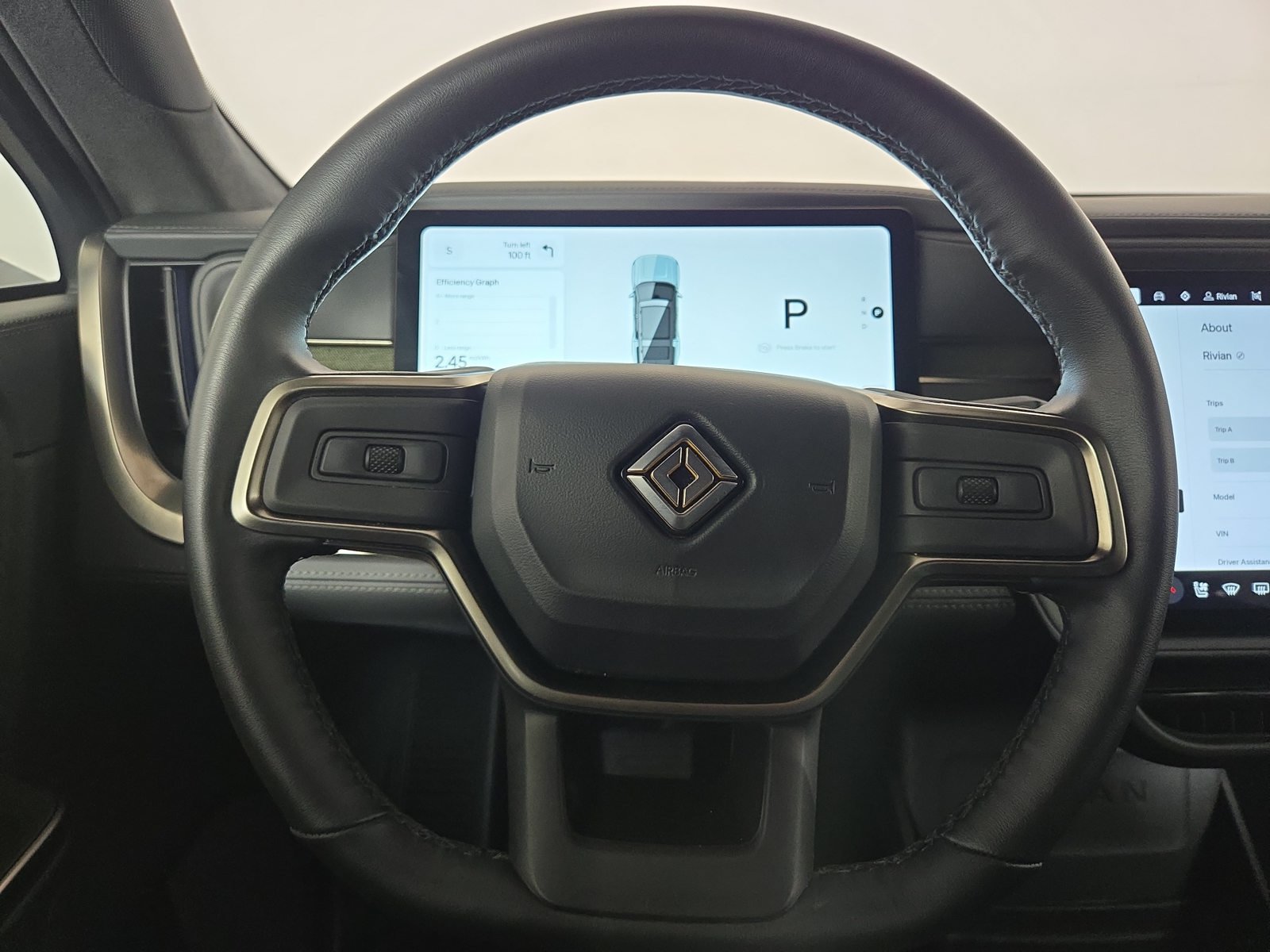Used 2025 Rivian R1S Adventure Dual AWD/4WD image 28