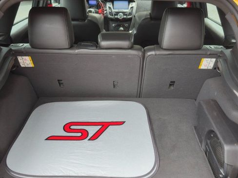 Used 2013 Ford Focus ST FWD image 11