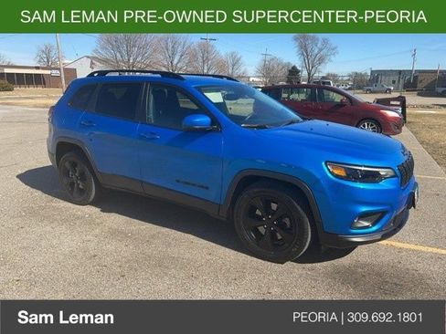 Used 2021 Jeep Cherokee Latitude Plus FWD image 3
