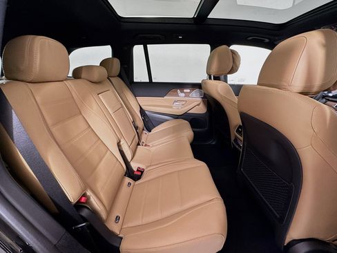 New 2025 Mercedes-Benz GLS 580 4MATIC image 26
