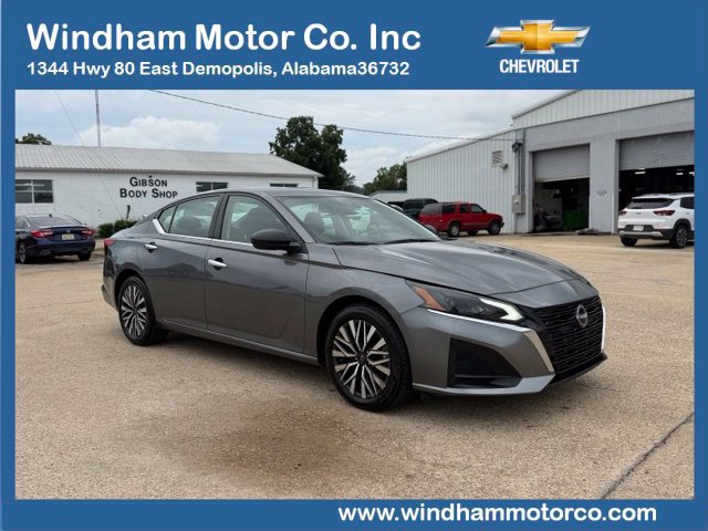 Used 2024 Nissan Altima 2.5 SV FWD image 1