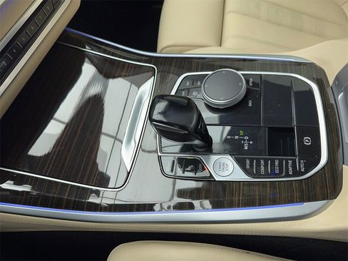 Used 2020 BMW X5 sDrive40i w/ Premium Package image 38