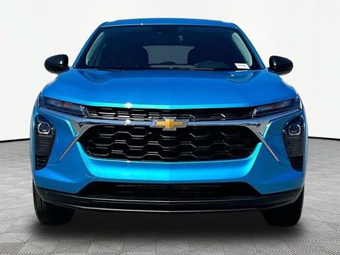 New 2026 Chevrolet Trax LS FWD image 2