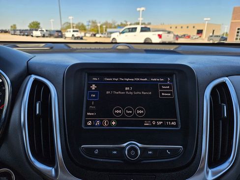 Used 2024 Chevrolet Equinox LT image 14