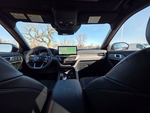 New 2026 Ford Explorer ST-Line w/ ST-Line Street Pack image 43