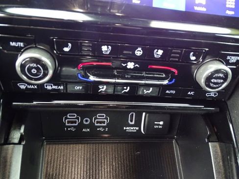 Certified 2022 Jeep Grand Cherokee Overland w/ Advanced Protech Group III AWD/4WD image 13