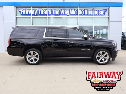 Used 2018 Chevrolet Suburban Premier AWD/4WD image 1