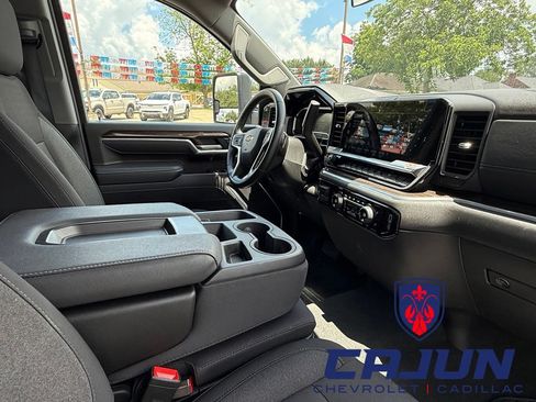 Used 2025 Chevrolet Silverado 2500 LT w/ Convenience Package AWD/4WD image 35