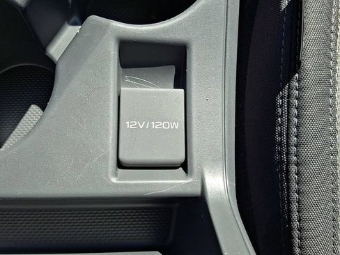 Certified 2024 Subaru Crosstrek 2.0i Premium AWD/4WD image 37