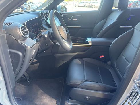 New 2025 Mercedes-Benz GLC 350e 4MATIC image 9