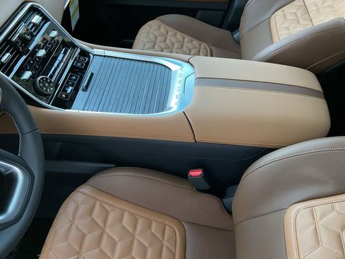 New 2026 Nissan Armada Platinum Reserve AWD/4WD image 50