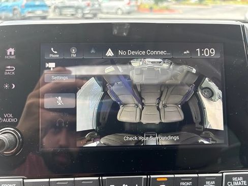 Certified 2024 Honda Odyssey Touring image 20