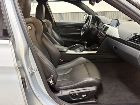 Used 2015 BMW M3 RWD image 22
