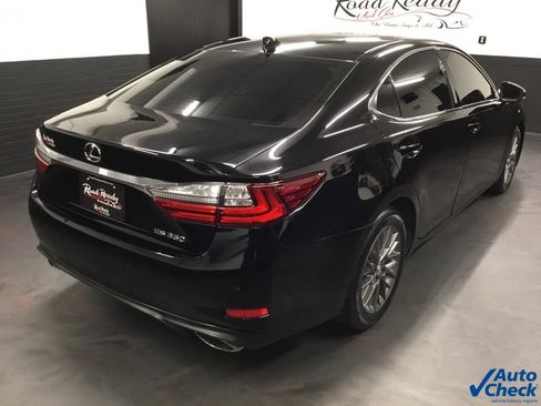 Used 2018 Lexus ES 350 w/ Navigation System Package image 11