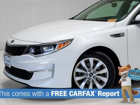 Used 2018 Kia Optima LX w/ 17" Alloy Wheels Package FWD image 2