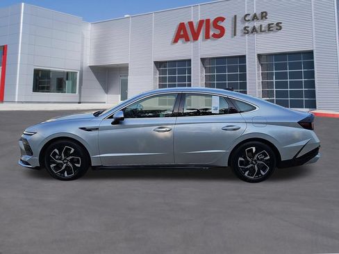 Used 2025 Hyundai Sonata SEL FWD image 10