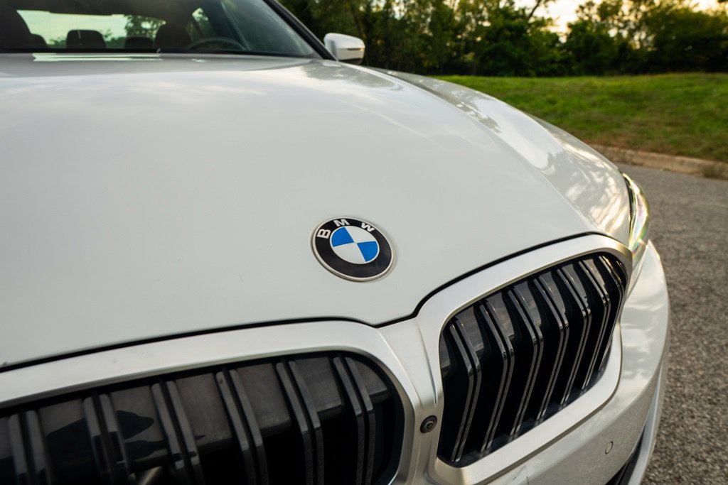 Certified 2023 BMW 330i xDrive Sedan w/ Premium Package AWD/4WD image 14