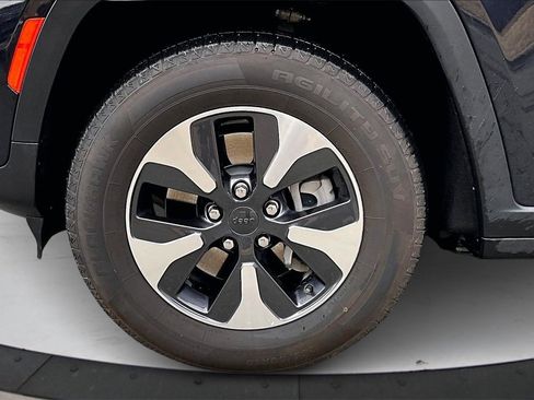 Used 2024 Jeep Grand Cherokee Limited 4xe image 34