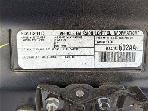 Used 2019 Jeep Cherokee Latitude w/ Popular Appearance Group image 23