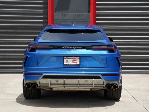 Used 2020 Lamborghini Urus AWD/4WD image 16