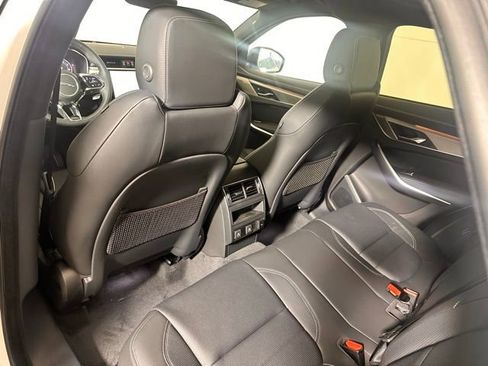 New 2026 Jaguar F-PACE R-Dynamic S image 18