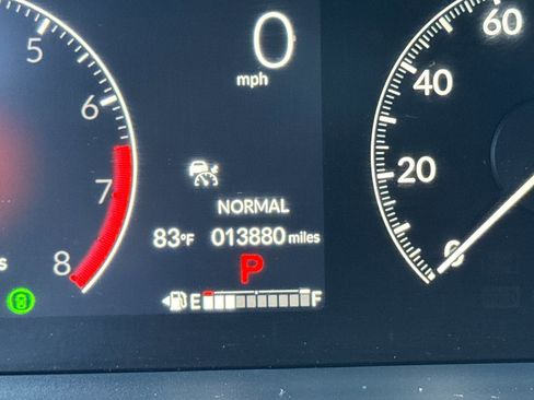 Certified 2025 Honda Pilot Touring image 19