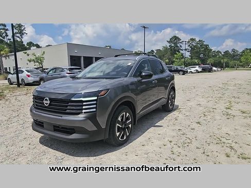 Used 2026 Nissan Kicks SV w/ SV Premium Package AWD/4WD image 34