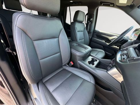 Used 2023 Chevrolet Tahoe Z71 w/ Luxury Package AWD/4WD image 27