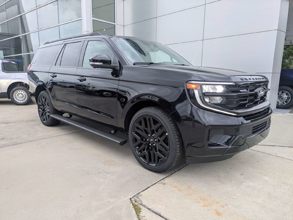 New 2027 Ford Expedition Max Platinum w/ Stealth Performance Package AWD/4WD image 2