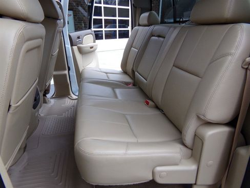 Used 2012 Chevrolet Silverado 2500 LTZ w/ LTZ Plus Package image 52