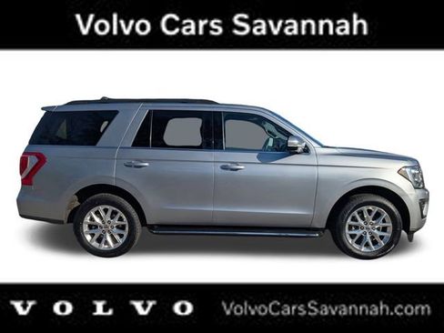 Used 2020 Ford Expedition XLT w/ Equipment Group 202A image 3