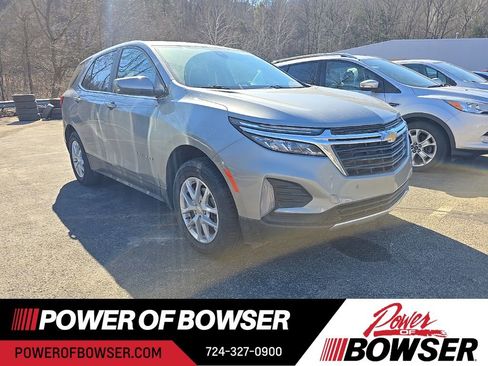 Used 2023 Chevrolet Equinox LT image 3
