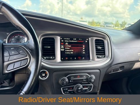Used 2022 Dodge Charger SXT w/ Plus Group RWD image 21