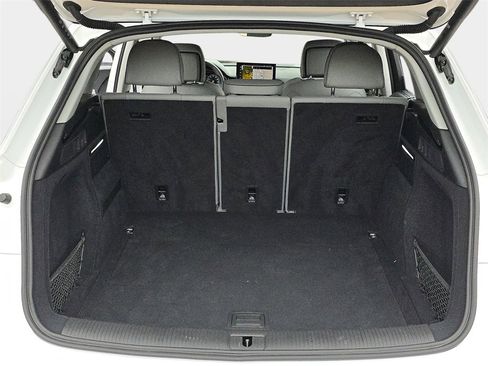 Certified 2025 Audi Q5 2.0T Premium Plus w/ Premium Plus Package image 12