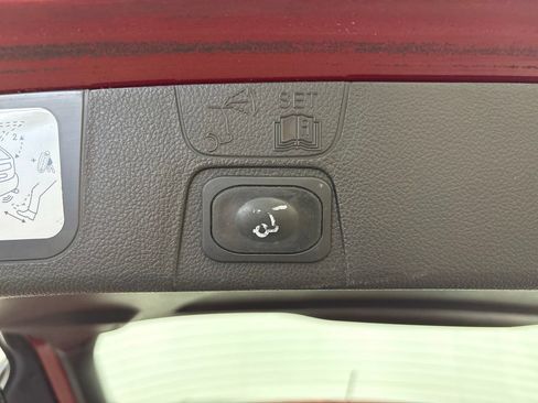 Used 2015 Ford C-MAX SEL w/ Equipment Group 302A FWD image 30