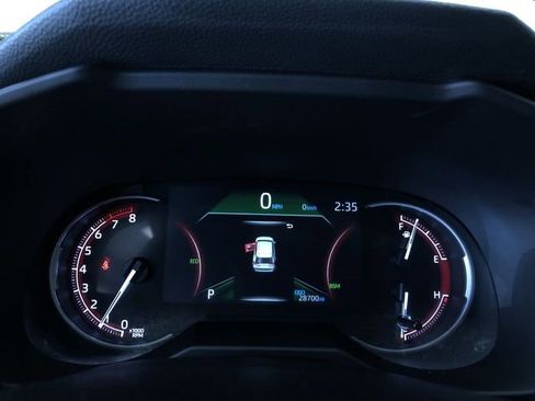 Certified 2025 Toyota RAV4 XLE w/ Convenience Package image 30