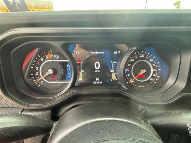 Certified 2025 Jeep Wrangler Unlimited Rubicon w/ Convenience Group AWD/4WD image 22